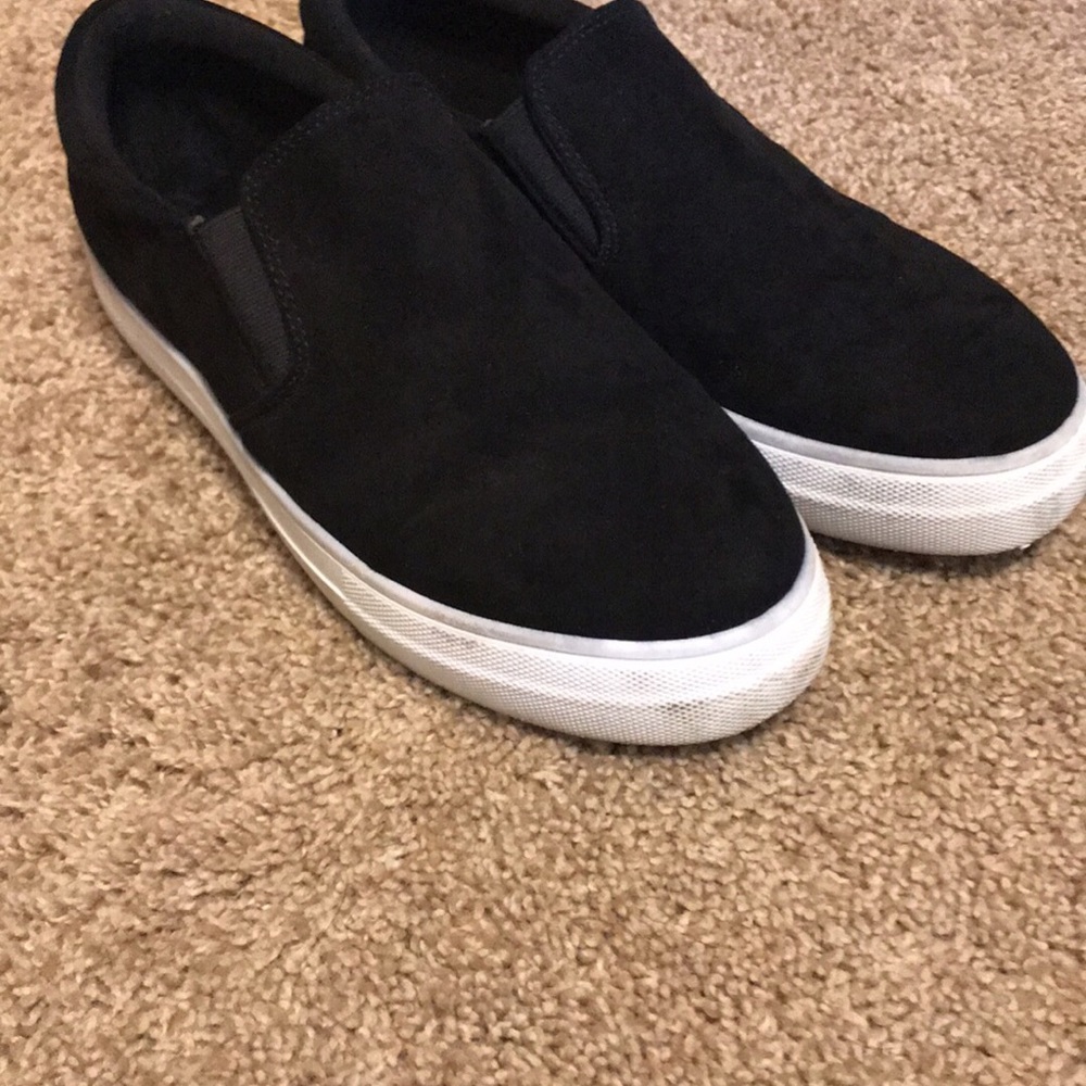 Madden girl slip on